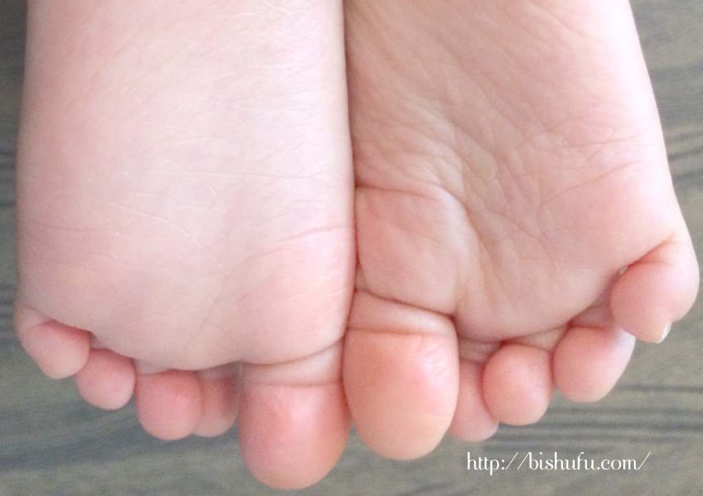ベビーローション使用後の赤ちゃんの足の状態